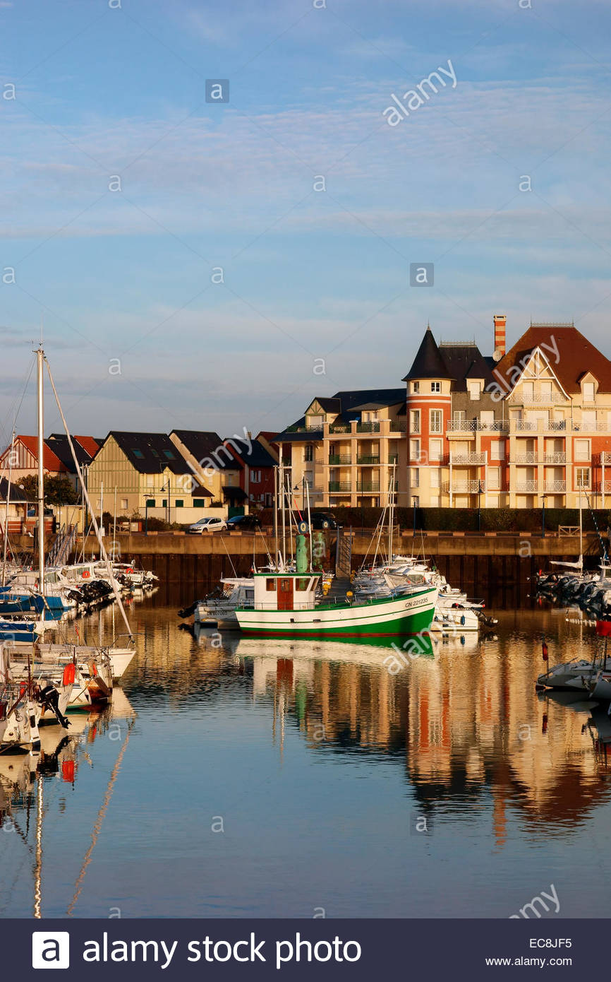 Dives Sur Mer Stock Photos & Dives Sur Mer Stock Images Alamy