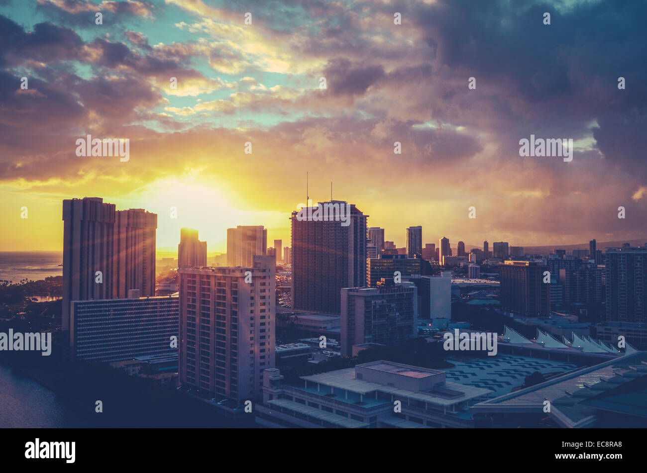 Honolulu hawaii downtown city skyline hi-res stock photography and ...