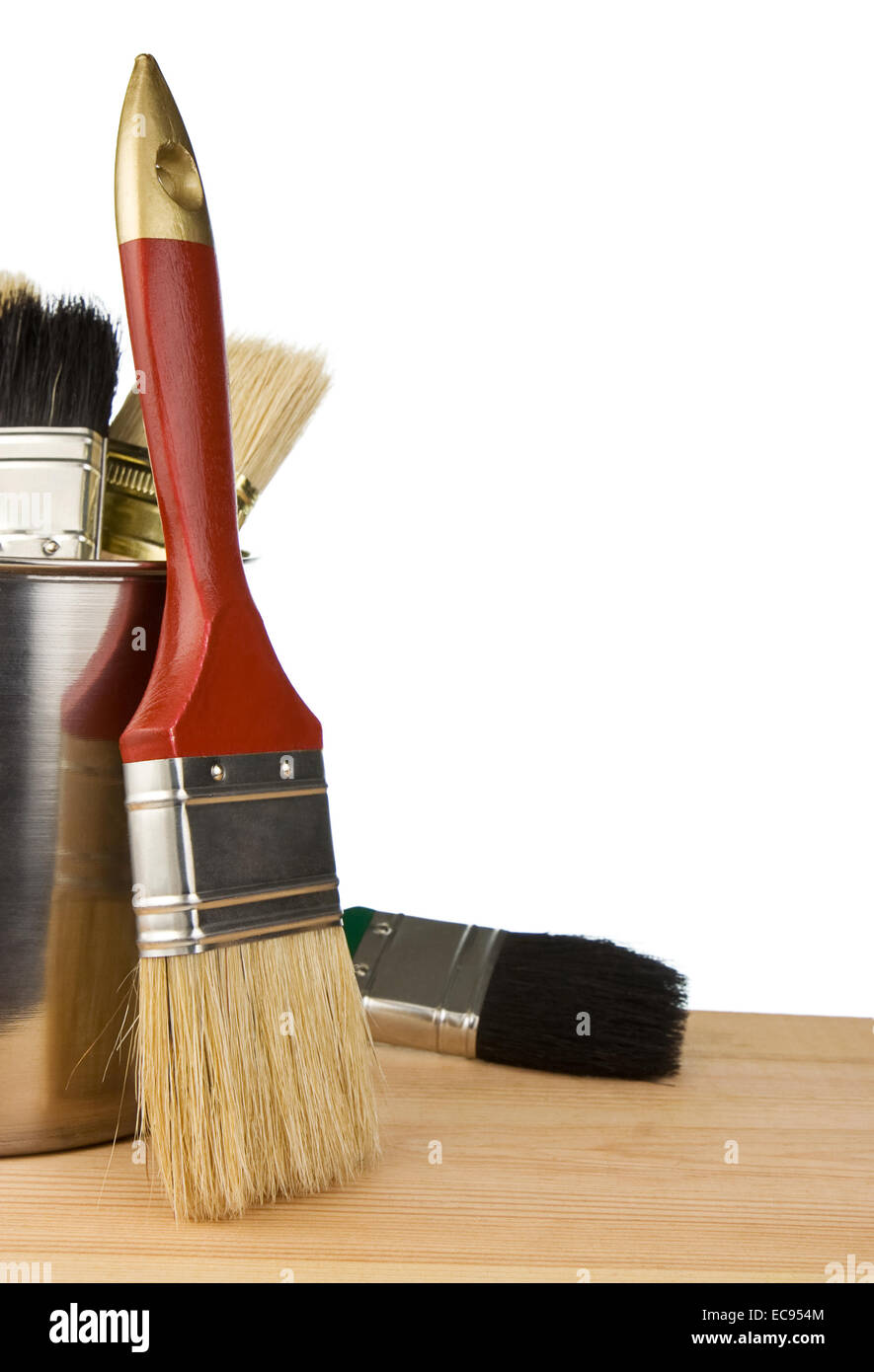 paint bucket and brush isolated on white background Stock Photo - Alamy