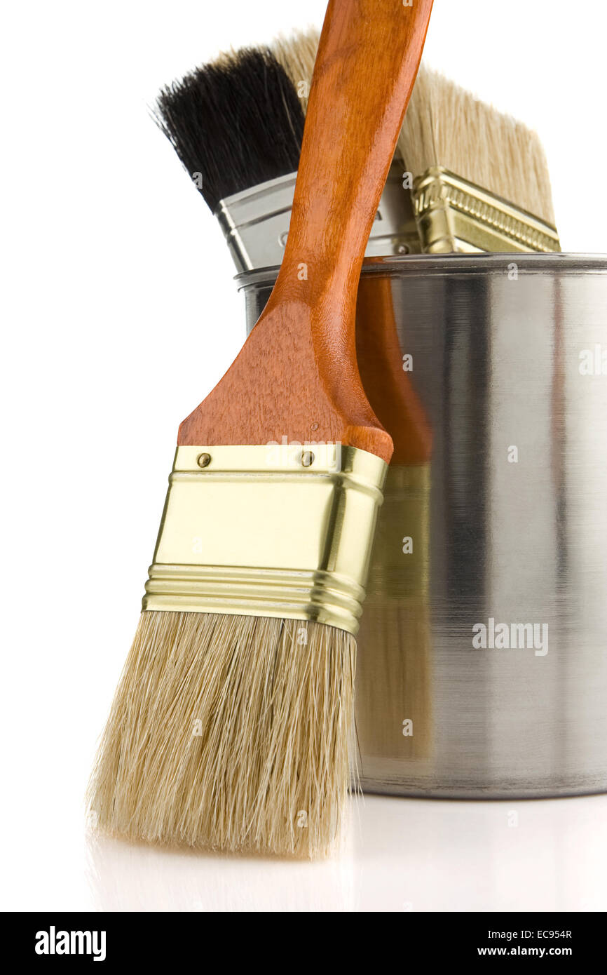 paint bucket and brush isolated on white background Stock Photo - Alamy