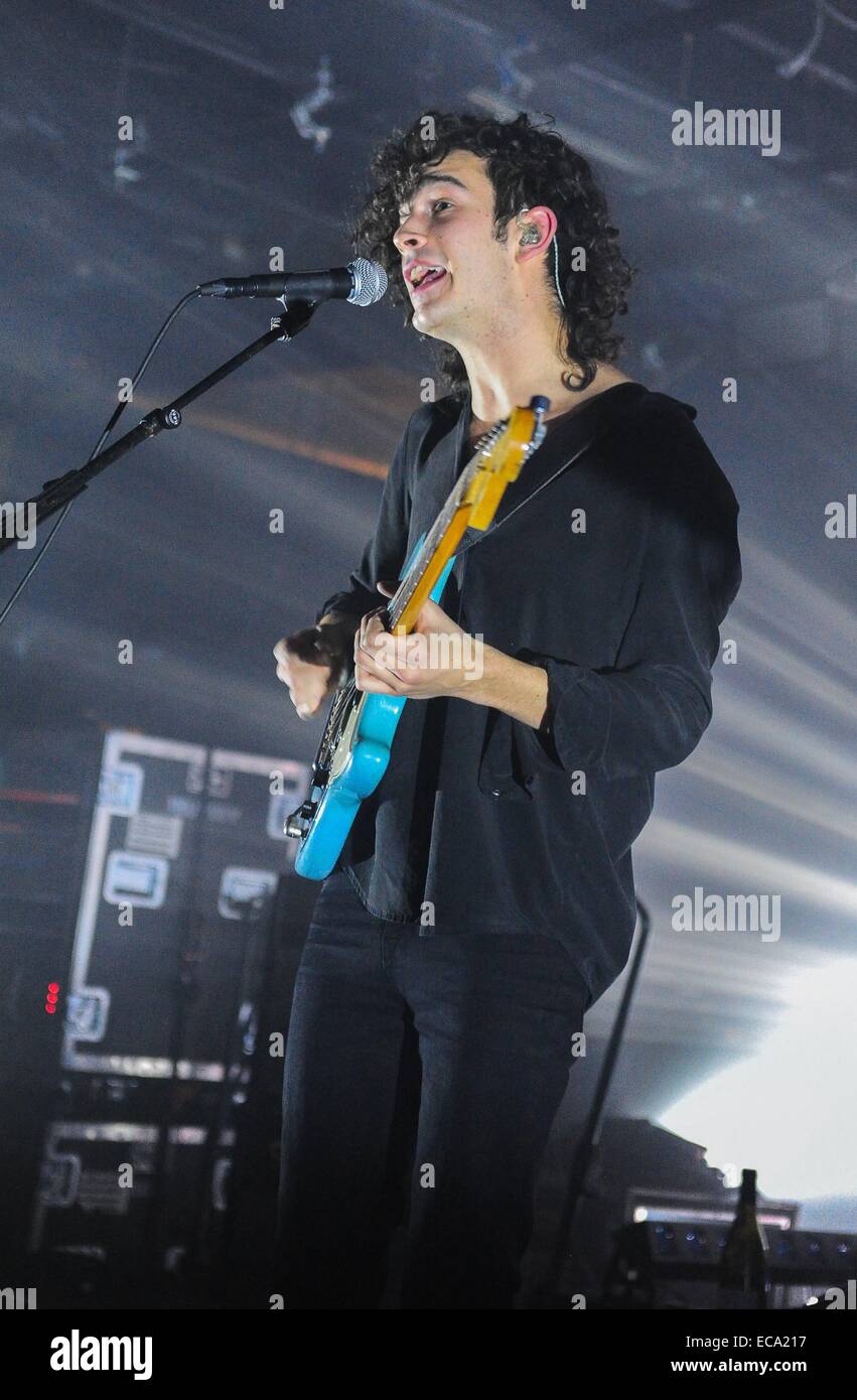 Matthew healy red carpet hi-res stock photography and images - Alamy