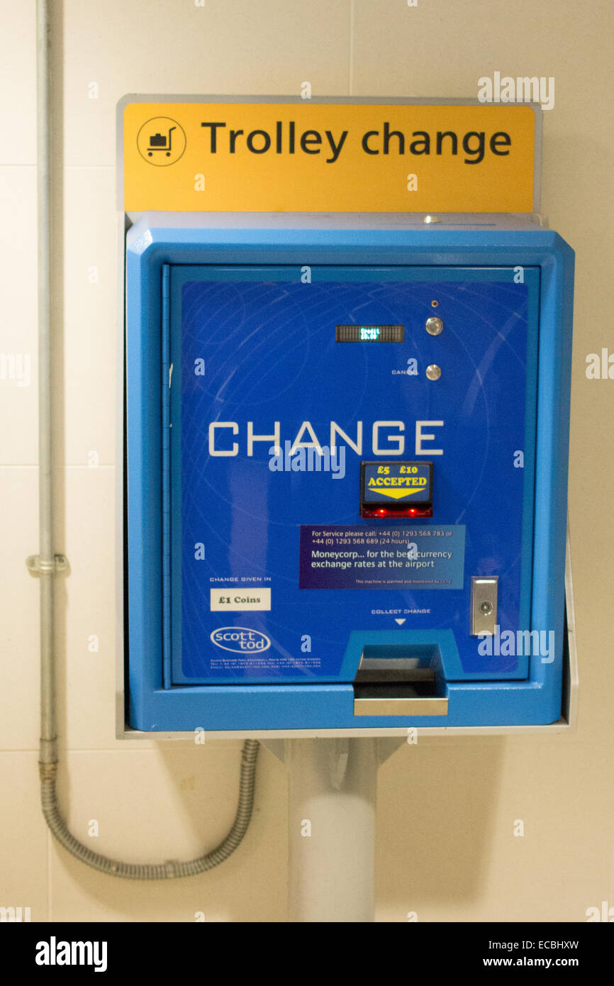 Airport trolley park hires stock photography and images Alamy