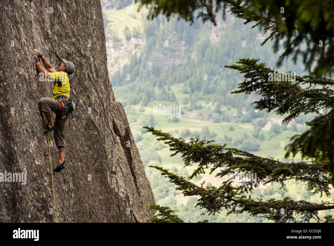 Trad climbing hires stock photography and images Alamy