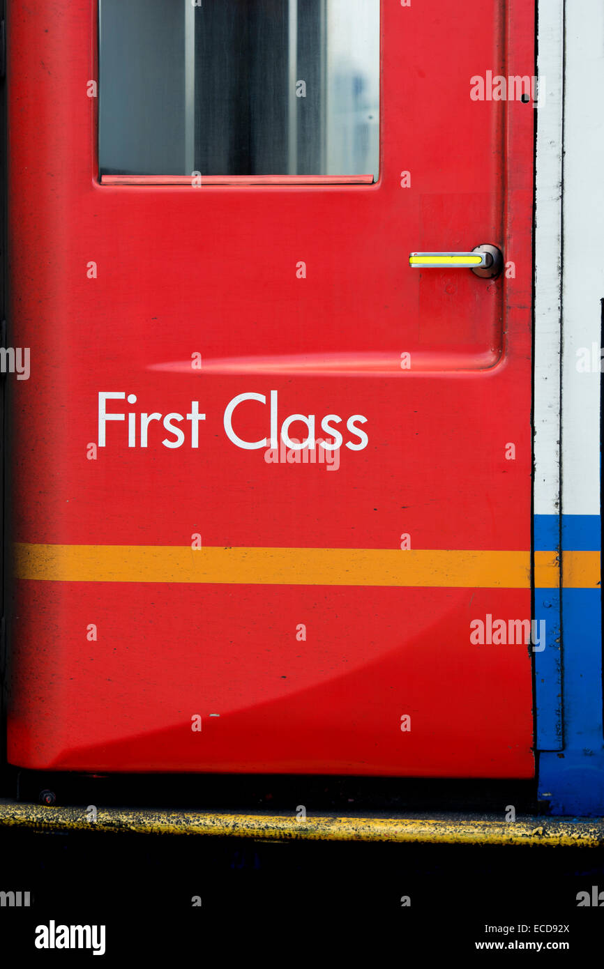 First Class carriage on East Midlands Trains HST train, Leicester station, UK Stock Photo