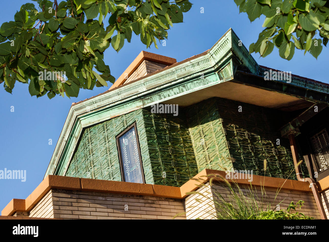Springfield Illinois,Aristocracy Hill,Dana-Thomas House State historic Site,Frank Lloyd Wright,Prairie style,outside exterior detail,visitors travel t Stock Photo