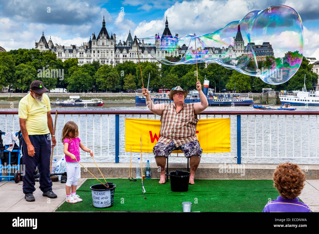 Street Entertainment At The South Bank, London, England Stock Photo Alamy