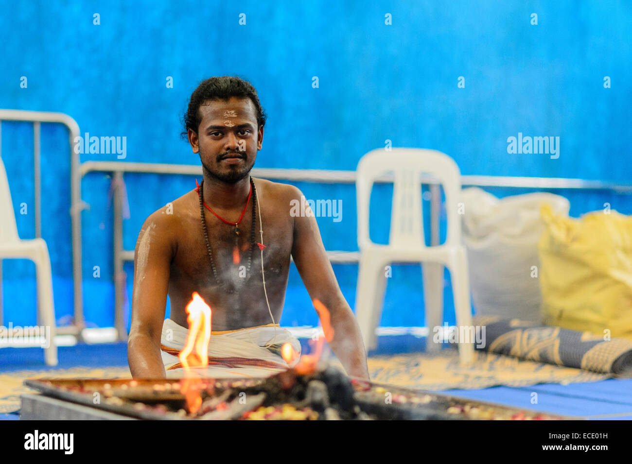 Priest at Hindu temple Stock Photo Alamy