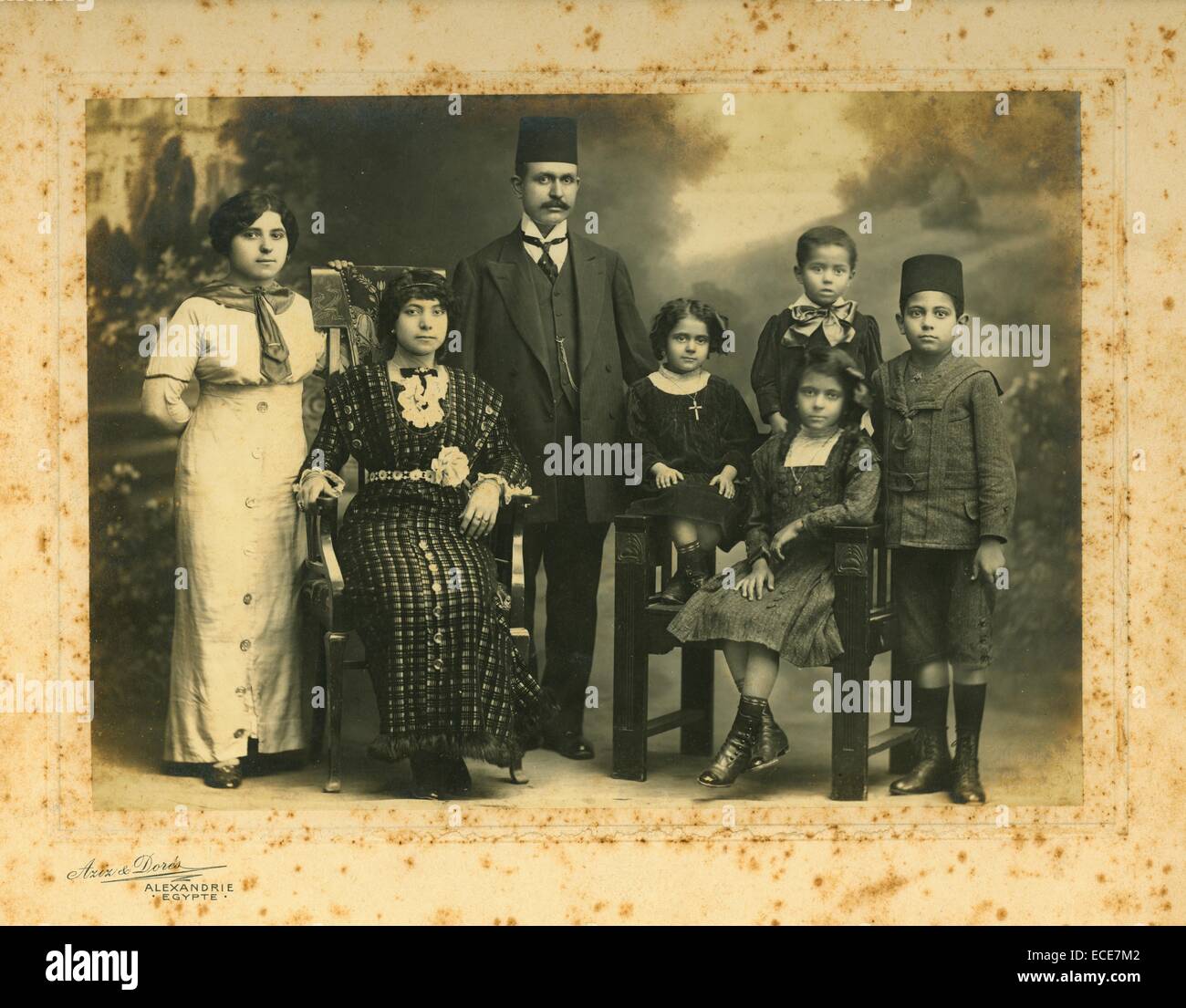Photographer: Aziz & Dores Alexandria, Egypt Family Portrait (no. on back of matt: 18569) ca. 1910-20 Barry Iverson Collection Stock Photo