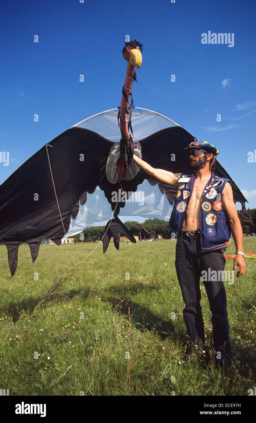 Vari Condor Kite Kite shaped object hi-res stock photography and images - Alamy