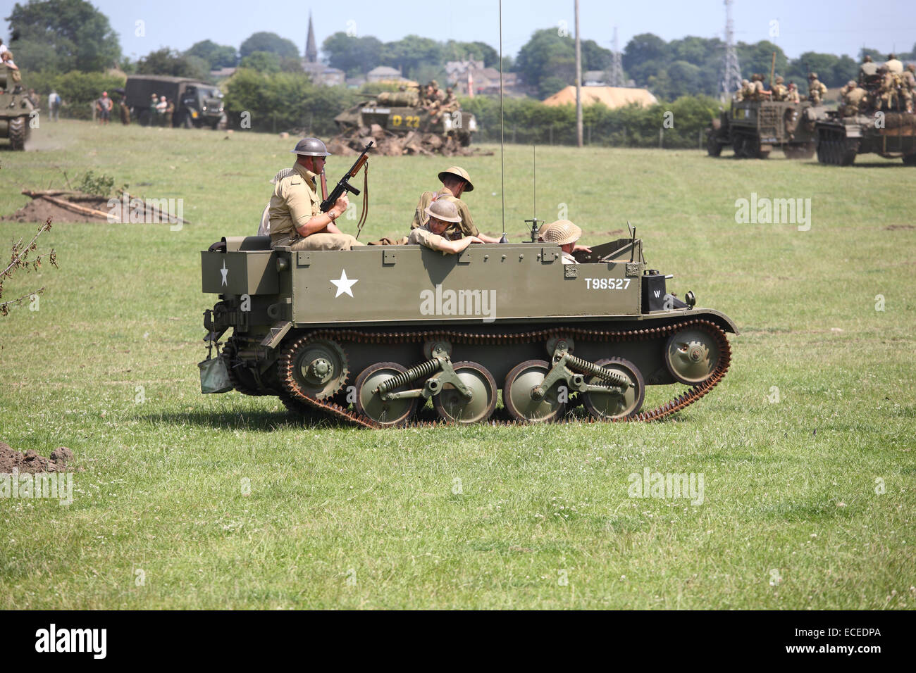 Tracked bren gun carrier hires stock photography and images Alamy