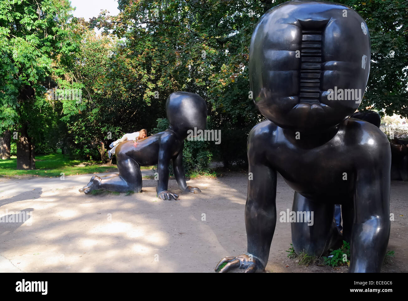 Czech republic, Prague. Sculptures locaded on Kampa island. Kampa (also Na Kampě) is an island in the Vltava river in central Prague on the side of Malá Strana. Title of the sculptures : Babies (cz.Mimina), sculptor : David Cerny, realization in bronze : 2008. Stock Photo