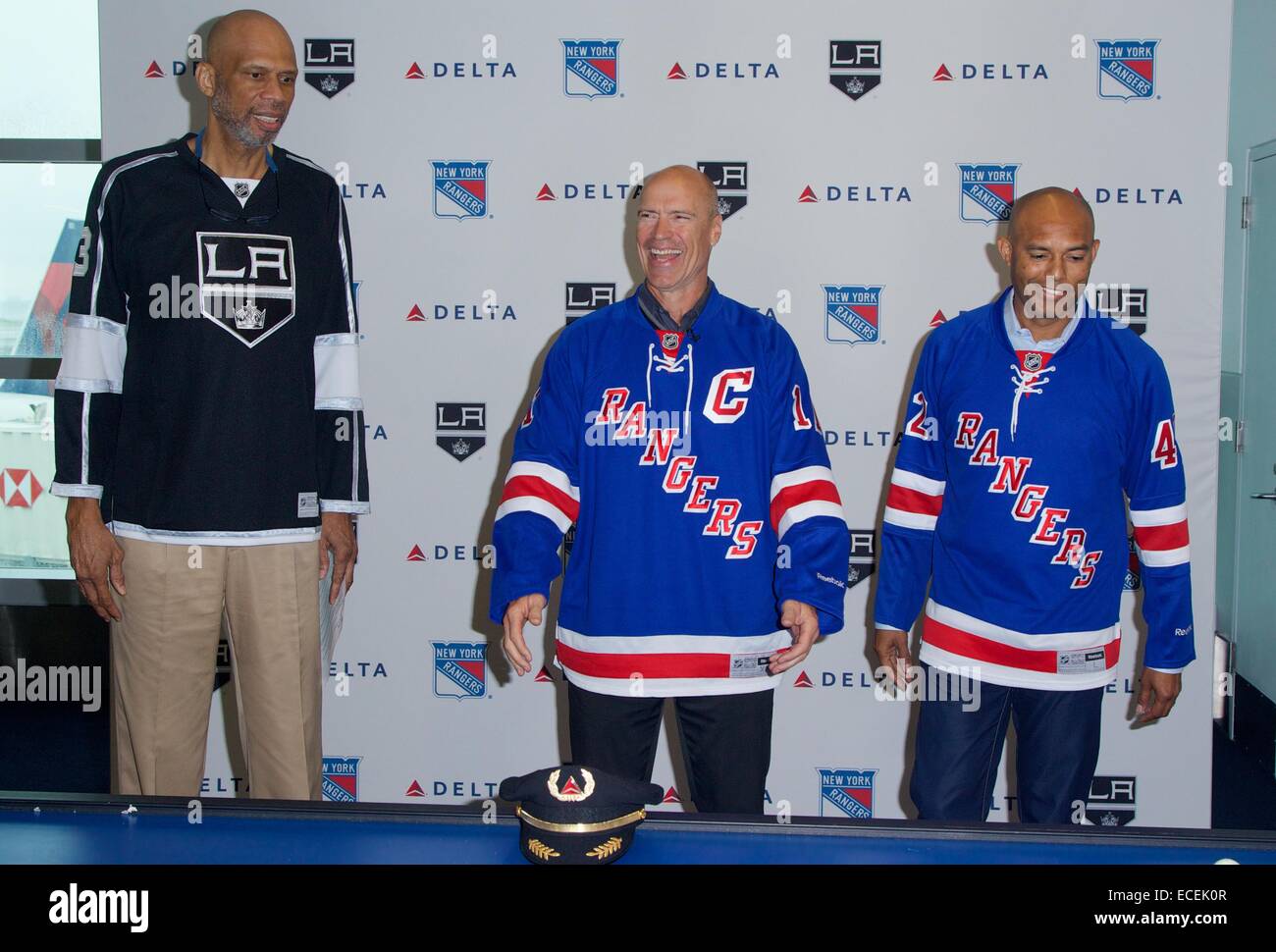 For the New York Rangers, the right way to buy out a legend