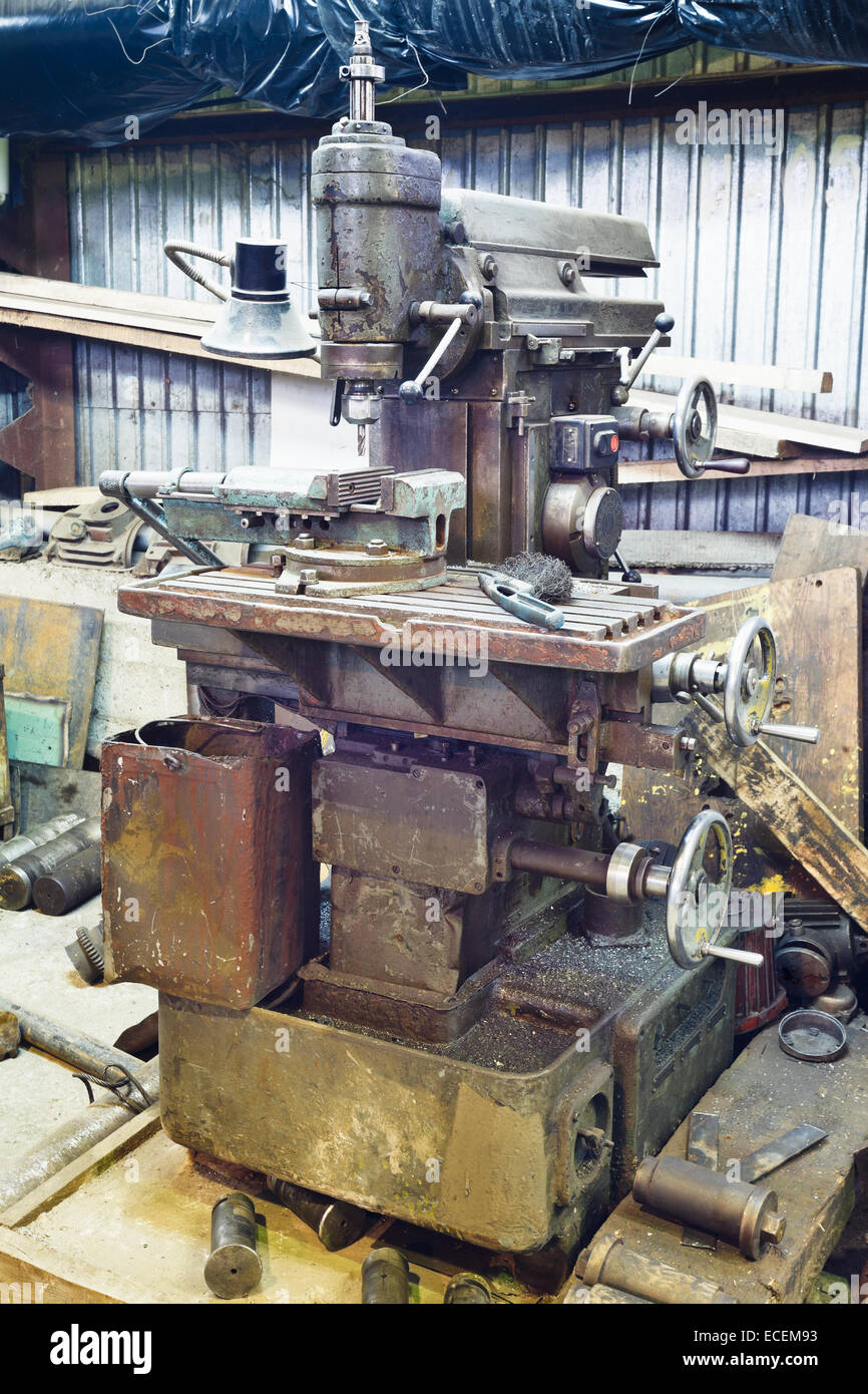 old boring lathe with vice in turning work shop Stock Photo Alamy