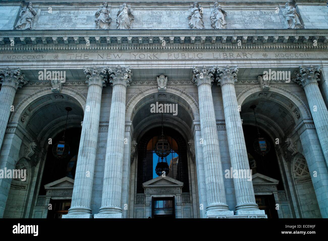 New york public library at 42nd street hires stock photography and