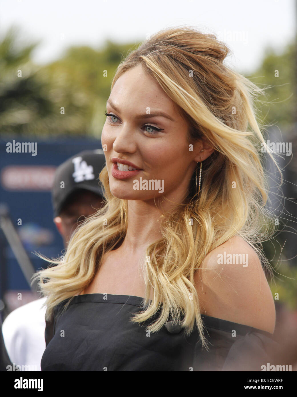 Celebrities appear for interview on Extra TV show at Universal City