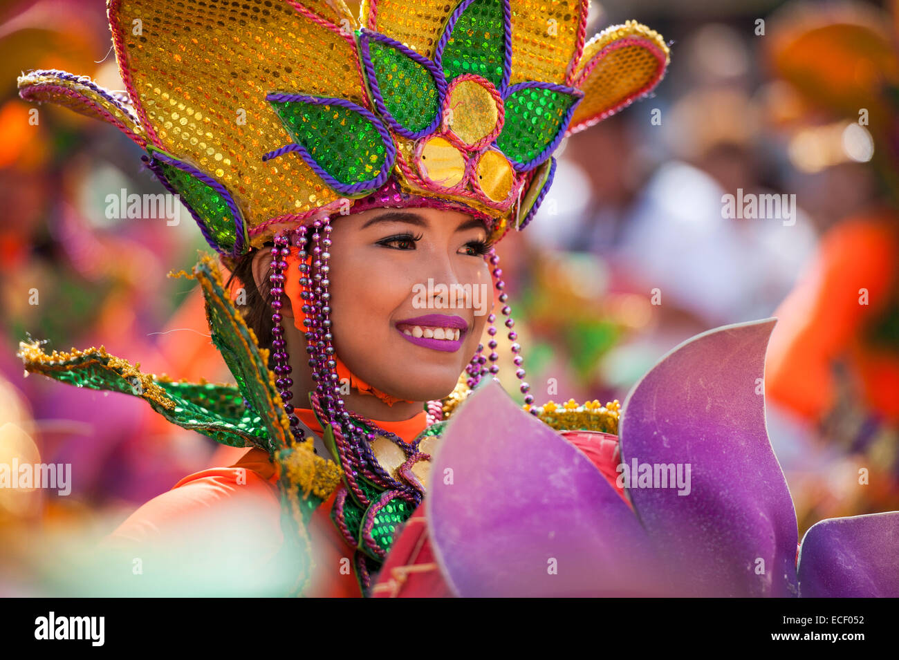 Moro costumes hi-res stock photography and images - Alamy
