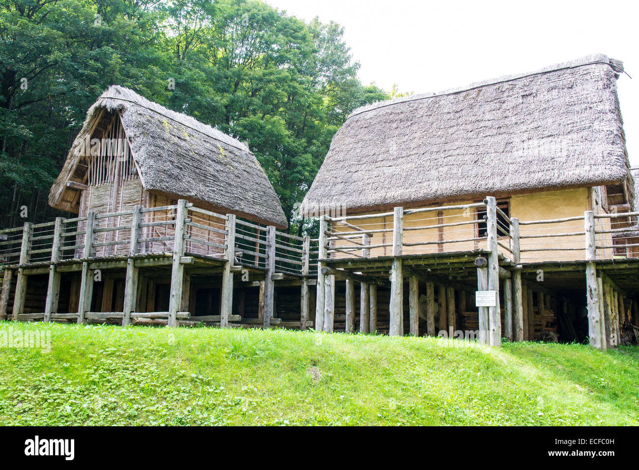 Paleolithic architecture hi-res stock photography and images - Alamy