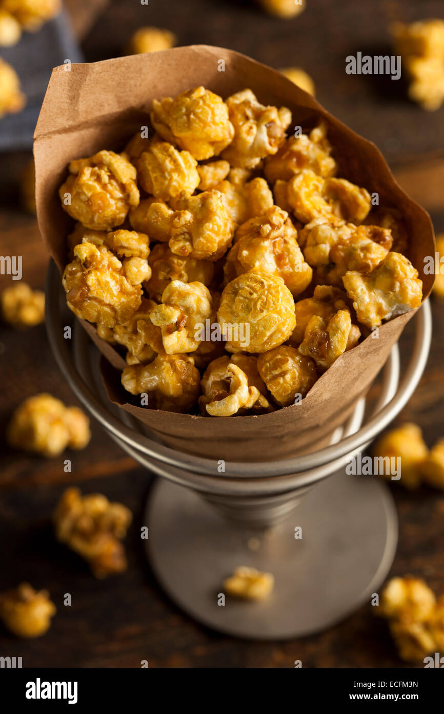 Homemade Crunchy Caramel Popcorn Ready to Eat Stock Photo Alamy