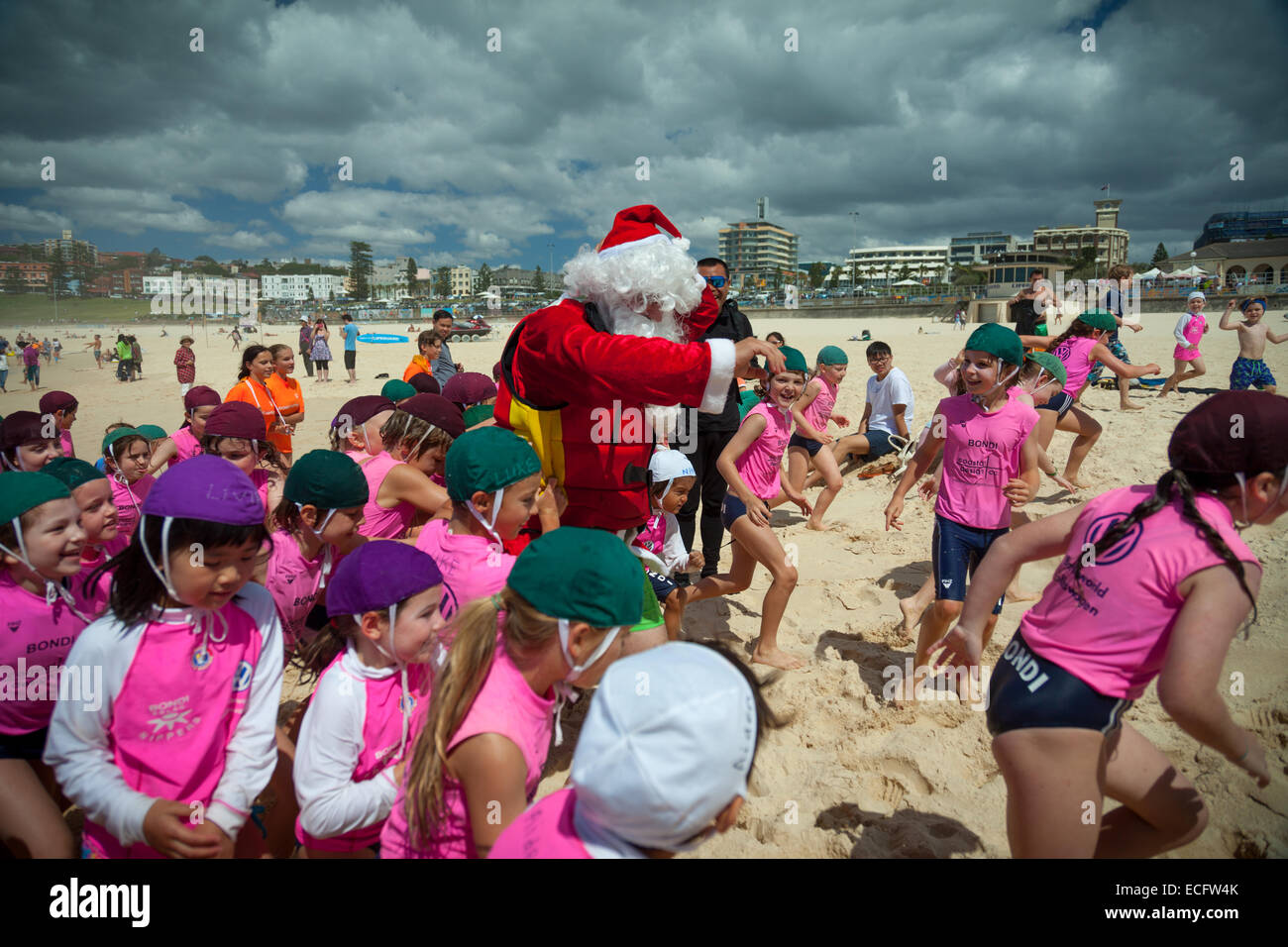 Bondi Beach, Australia. 14th Dec, 2014. Christmas on Bondi Beach Credit:  John Simmons/Alamy Live News Stock Photo