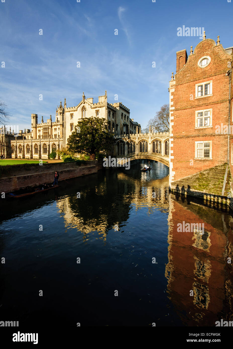 View of Bridge of Sighs and New Court in St John's College in Cambridge from Wren Bridge. Stock Photo