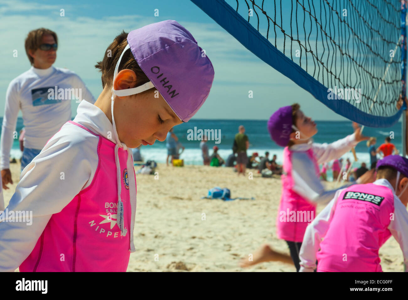 Children playing Beach Volleyball on Bondi Beach, Sydney Australia Stock Photo