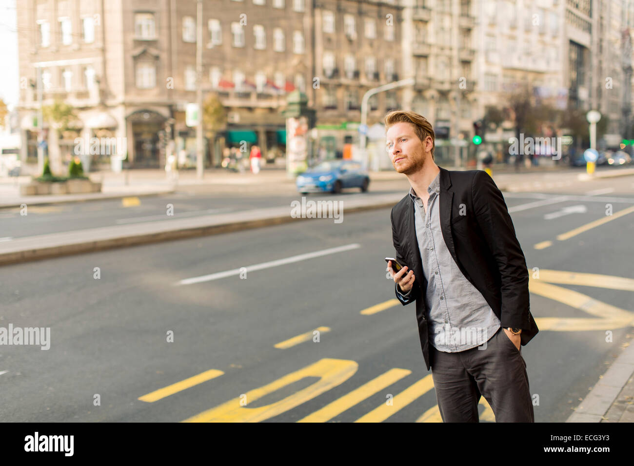Man beard standing street hi-res stock photography and images - Alamy