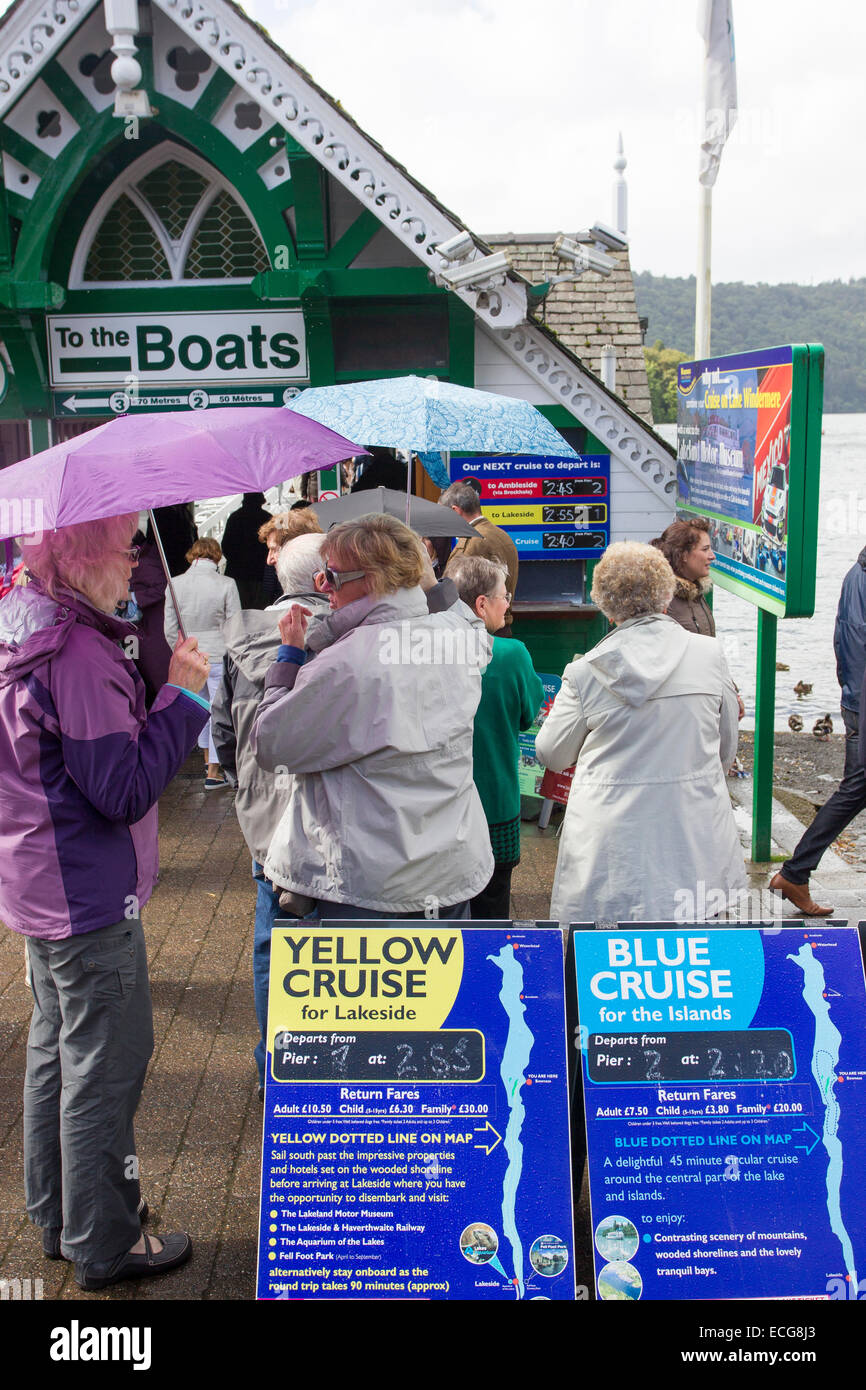 Windermere Lake Cruises Stock Photo Alamy