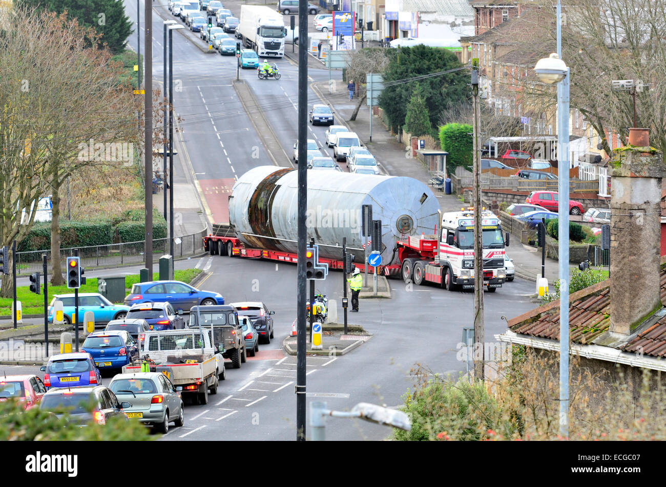 Bristol, UK. 14th Dec, 2014. Wide load gets stuck on Wells road