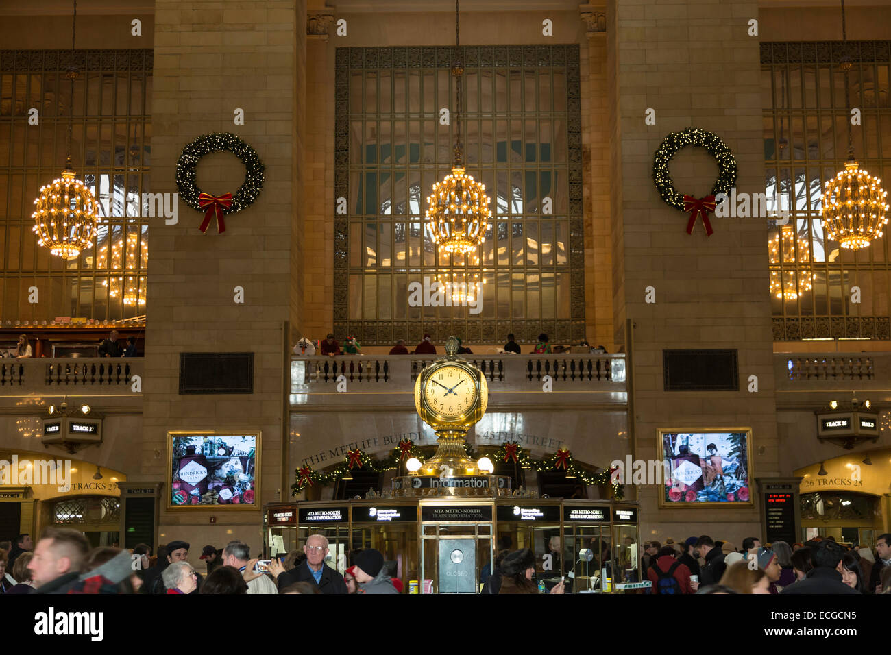 Clock and Information Booth during Holidays, Grand Central Terminal, NYC, USA Stock Photo