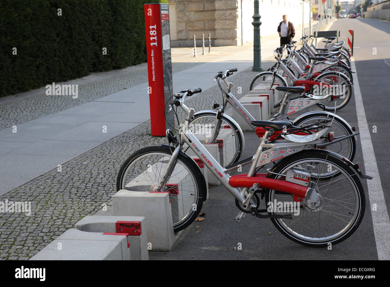 public bike rental berlin germany Stock Photo Alamy