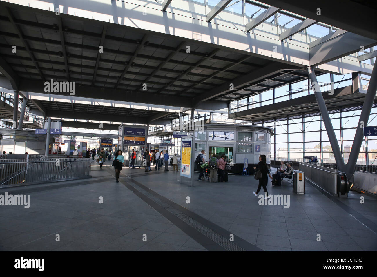 Interior of train station hi-res stock photography and images - Alamy