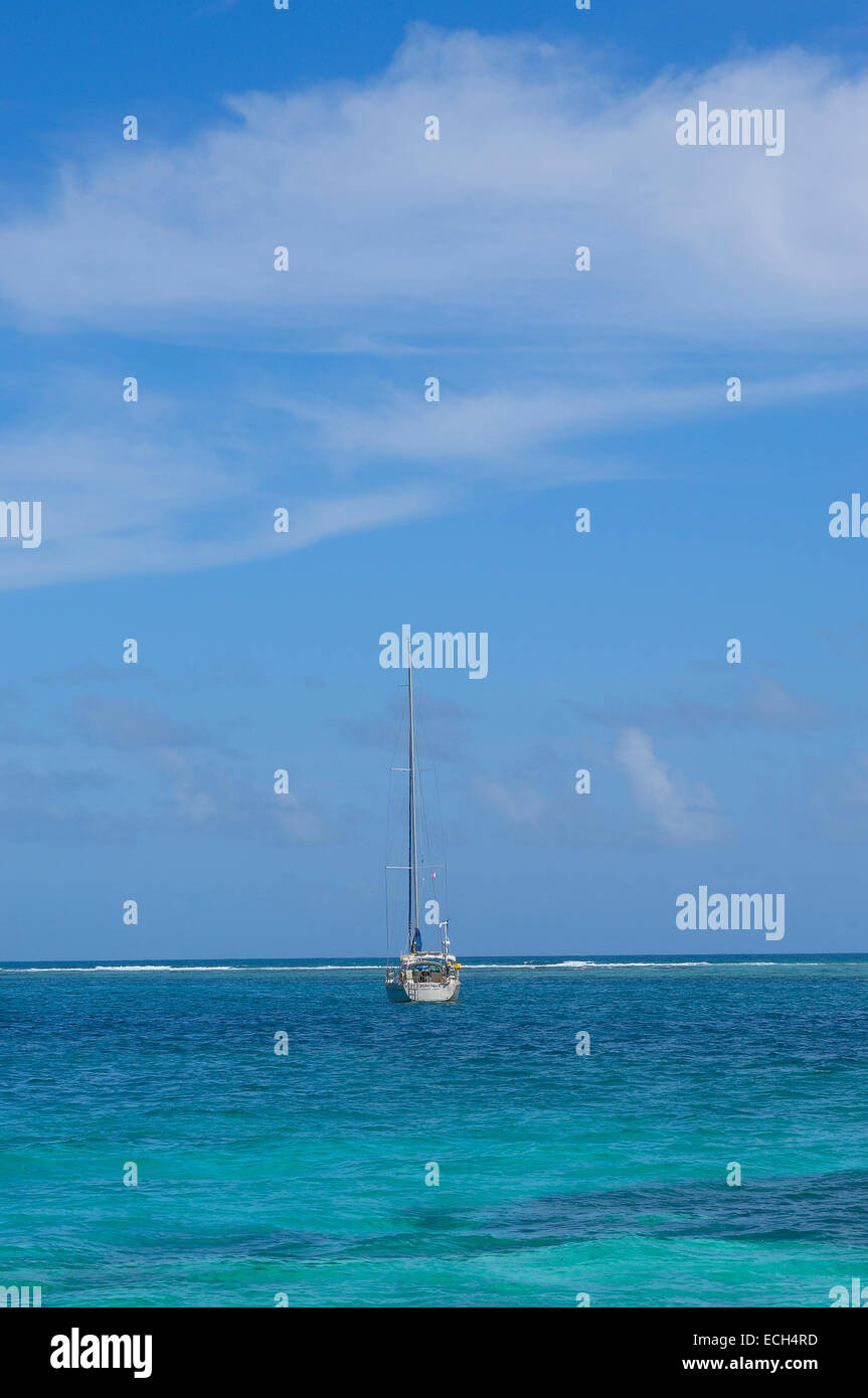 Boat at Puerto Morelos, Caribe, Quintana Roo state, Mayan Riviera, Yucatan Peninsula, Mexico Stock Photo