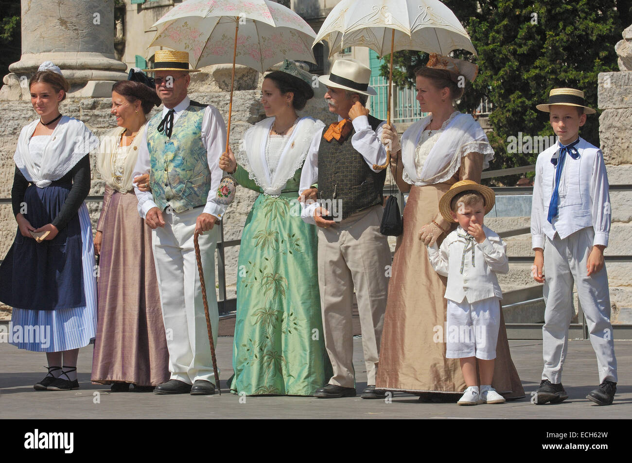 Arlésiennes, Fete du Costume, Arles, Bouches du Rhone, Provence, France,  Europe Stock Photo - Alamy