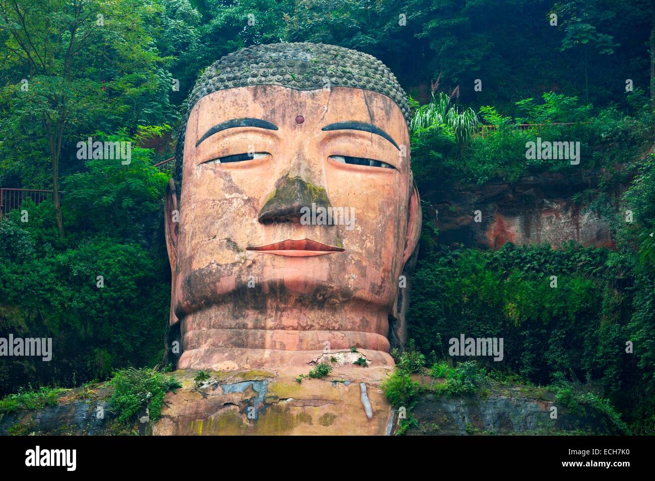 Largest stone Buddha statue in the world, Leshan Giant Buddha, Leshan