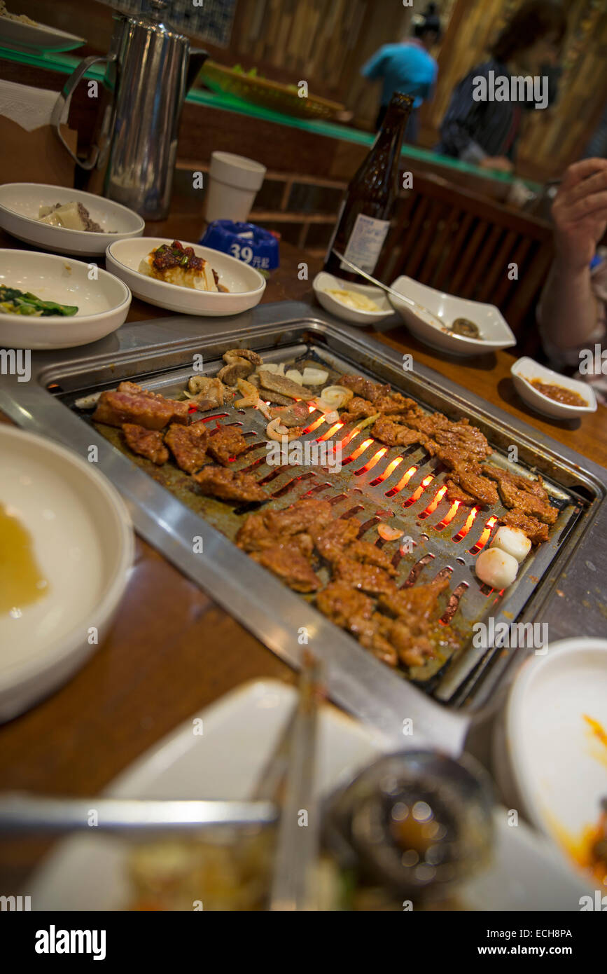 Korean fried chicken Stock Photo - Alamy