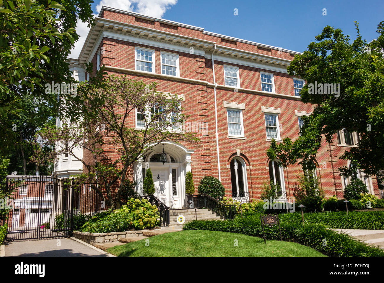 Saint St. Louis Missouri,Central West End,historic neighborhood,Lindell