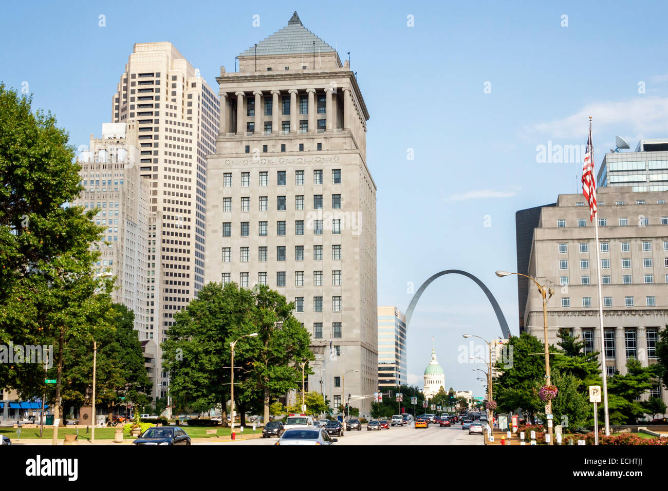 Saint St. Louis Missouri,Market Street,St. Louis Gateway Mall,Gateway Arch,street scene,arch,building,landmark,Civil Courts building,22nd Judicial Cir Stock Photo