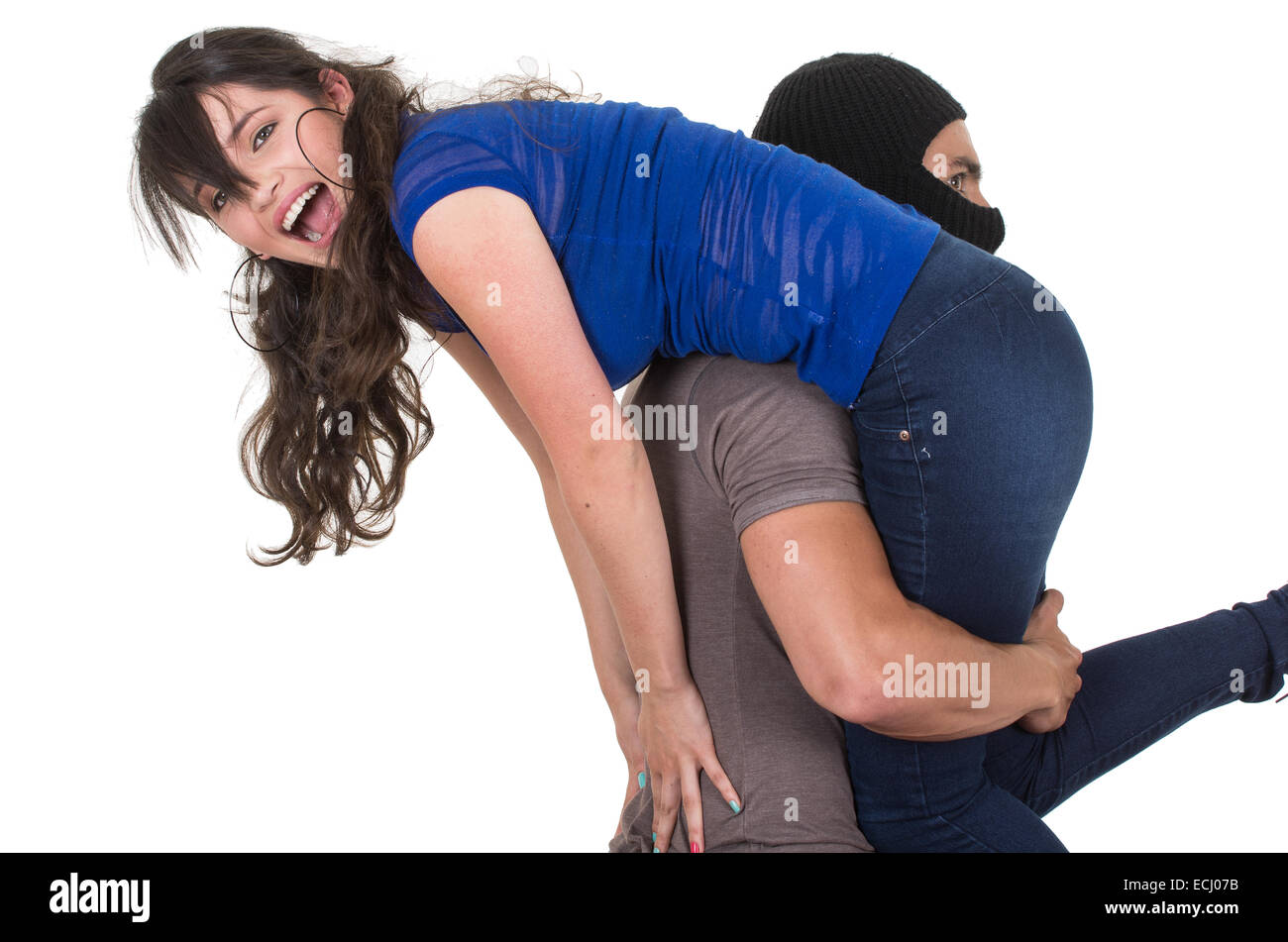 мужик похитил девушку и делает