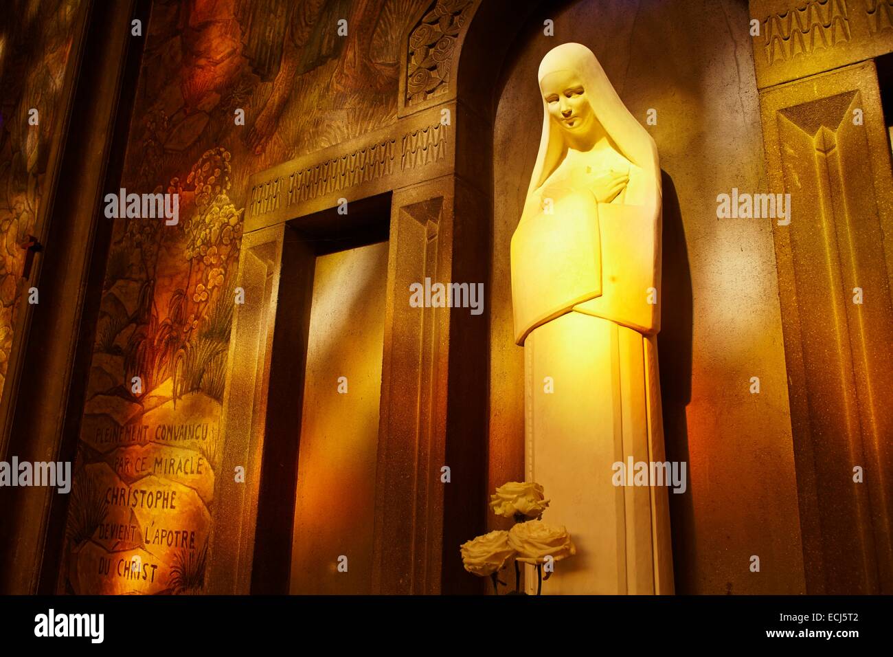 Statue de saint christopher hi-res stock photography and images - Alamy