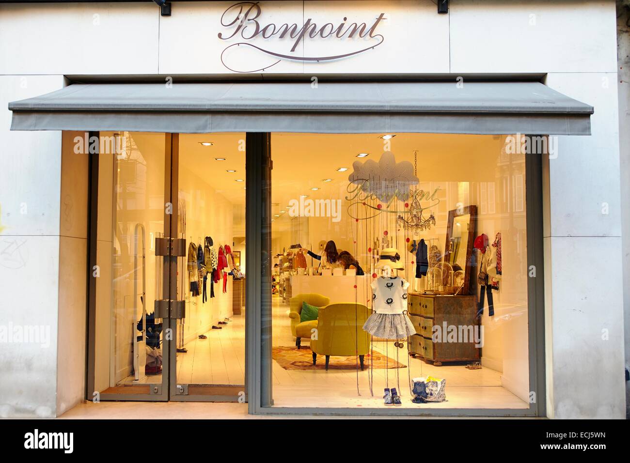 France, Paris, Luxury shops on Montaigne Avenue, Bonpoint Stock Photo ...