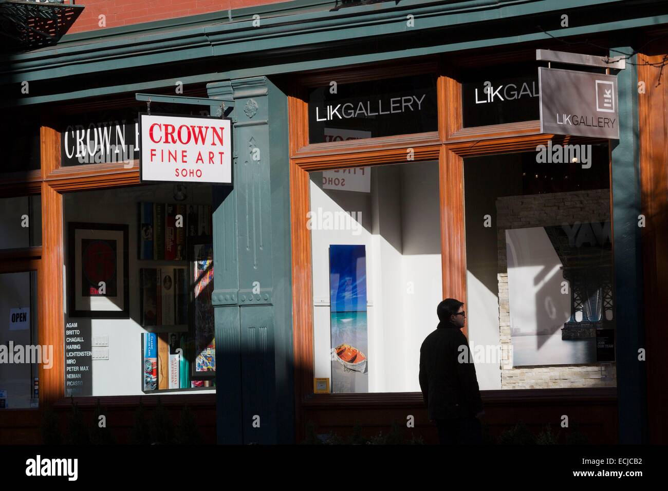 USA, New York, Manhattan, Soho, art gallery on West Broadway Stock Photo Alamy