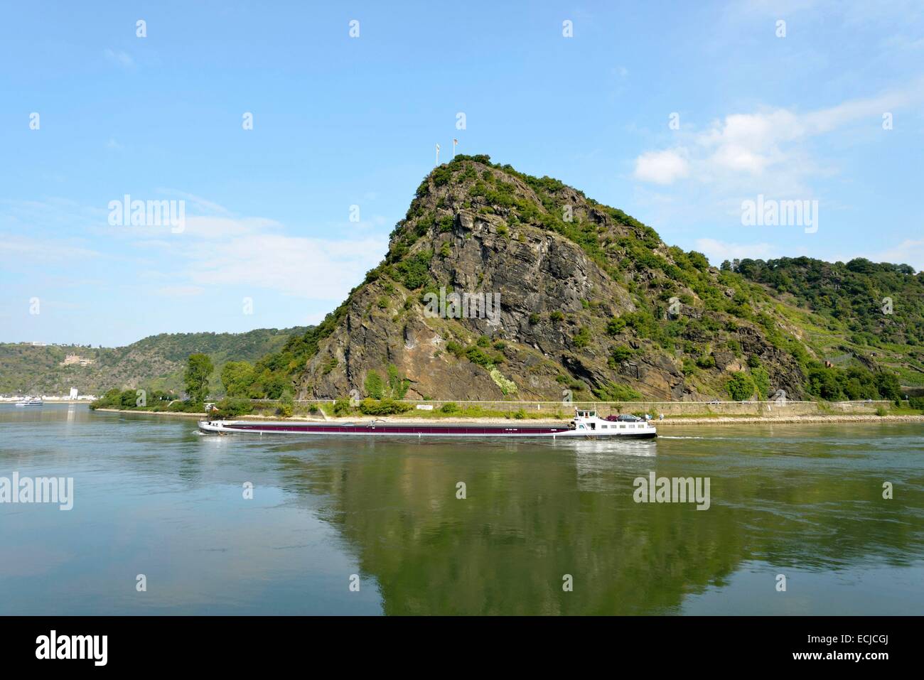 Germany, Rhineland Palatinate, the Loreley (Lorelei) rock near Sankt Goarshausen and the (Burg) castle of Katz, the romantic Rhine listed as World Heritage by UNESCO Stock Photo
