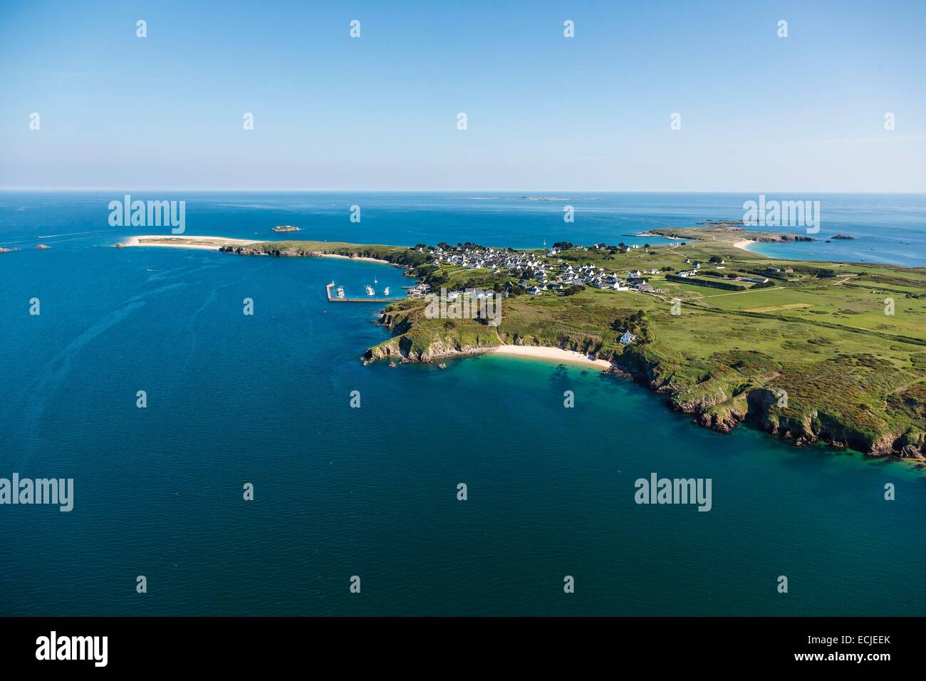 France, Morbihan, Houat island, Beg er Gorle (aerial view) Stock Photo