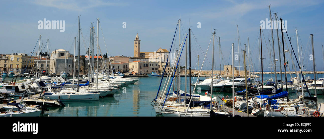 Italy, Apulia, Trani, harbor Stock Photo