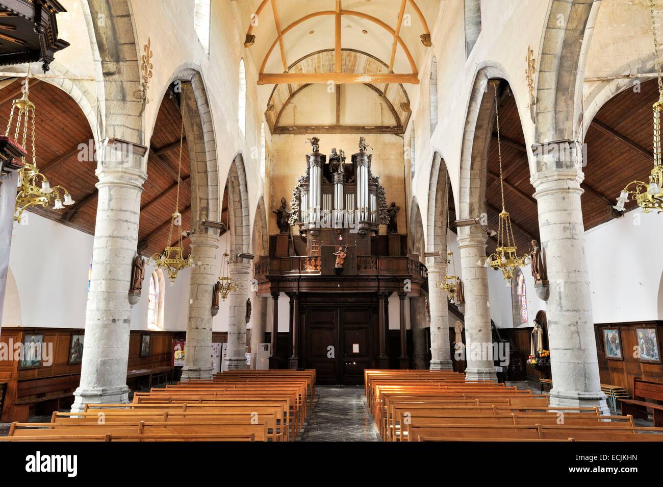 France, Nord, Solre le Chateau, Saint Pierre Saint Paul's church with its characteristic leaning bell tower Stock Photo