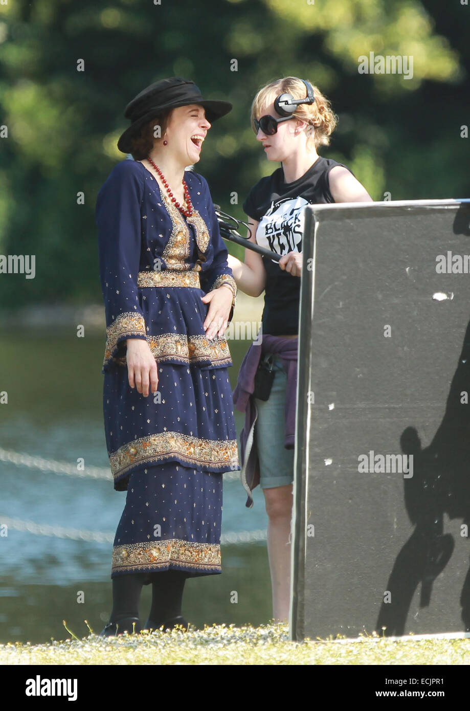 Amanda Abbington and Lauren Crace film a scene for Mr Selfridge in a London park  Featuring: Amanda Abbington Where: London, United Kingdom When: 13 Jun 2014 Stock Photo