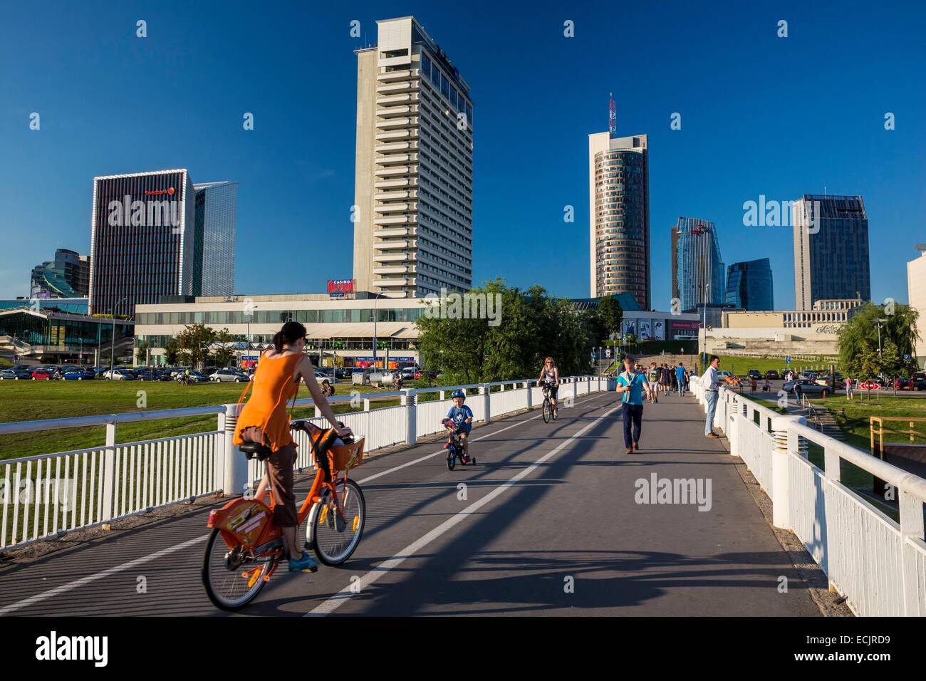 Lithuania (Baltic States), Vilnius, the new town since the White Bridge over the Neris Stock Photo