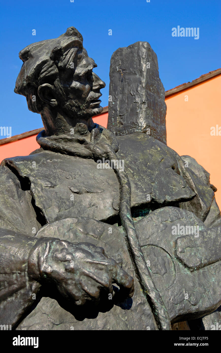 Zagreb, Croatia. Statue 'Petrica Kerempuh' by Vanja Radaus in Trg Petrice Kerempuha, next to Dolac market Stock Photo