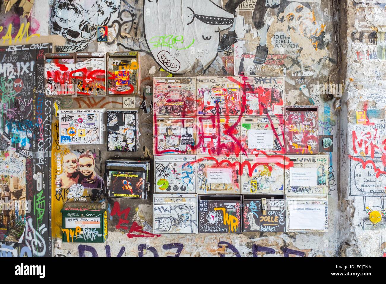 Germany, Berlin, East Berlin, Scheunenviertel district, Haus Schwarzenberg club culture, Hackescher Market, tag and graffiitis Stock Photo