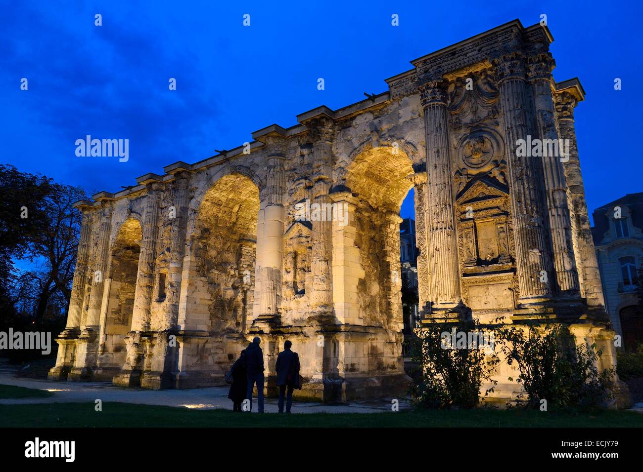 France, Marne, Reims, the Porte de Mars is the largest arc of the Roman world Stock Photo